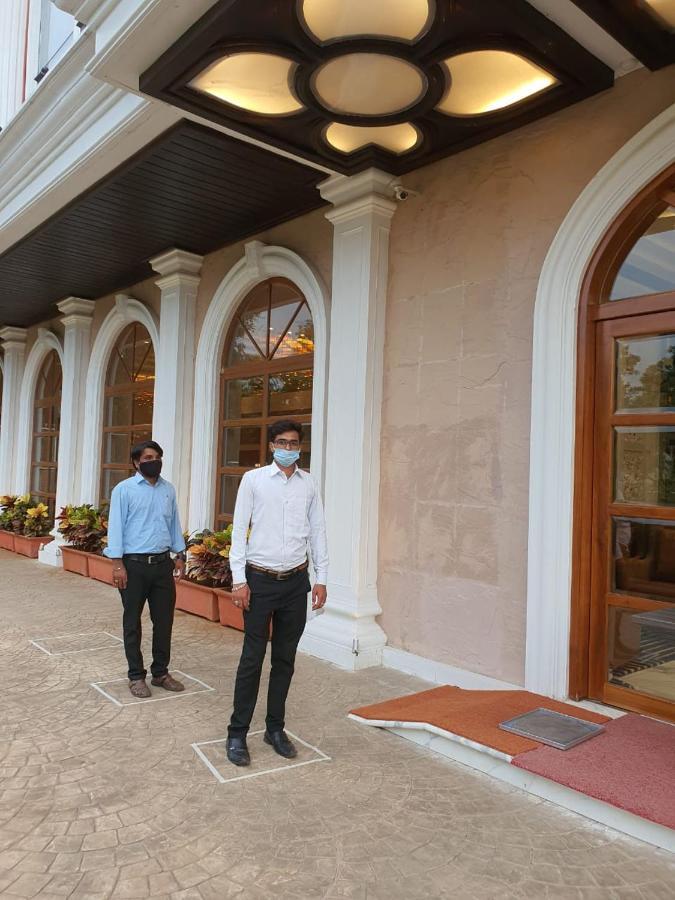 Hotel Mbc Citadel Nashik Dış mekan fotoğraf