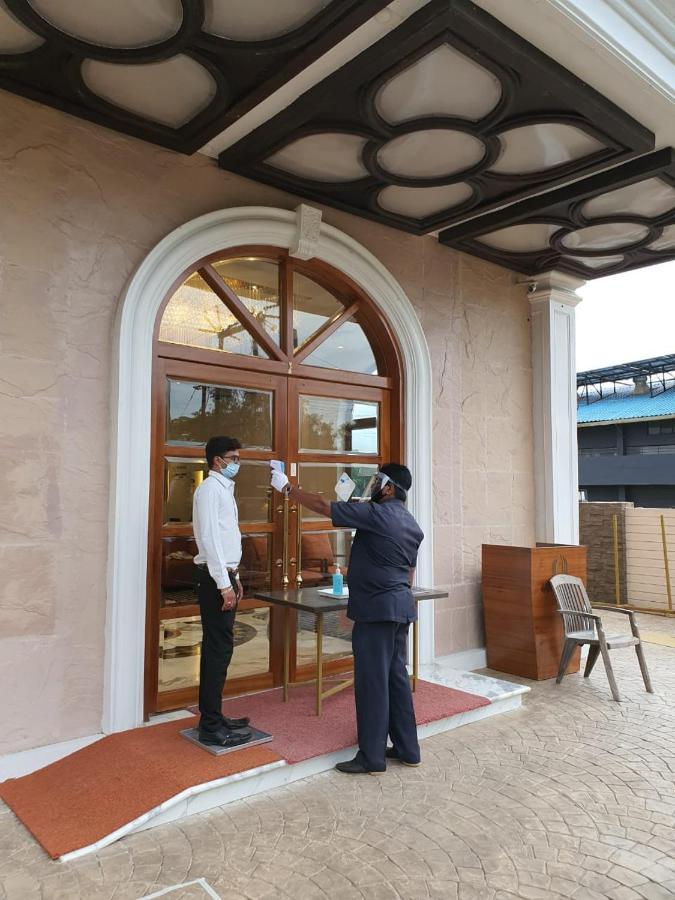Hotel Mbc Citadel Nashik Dış mekan fotoğraf
