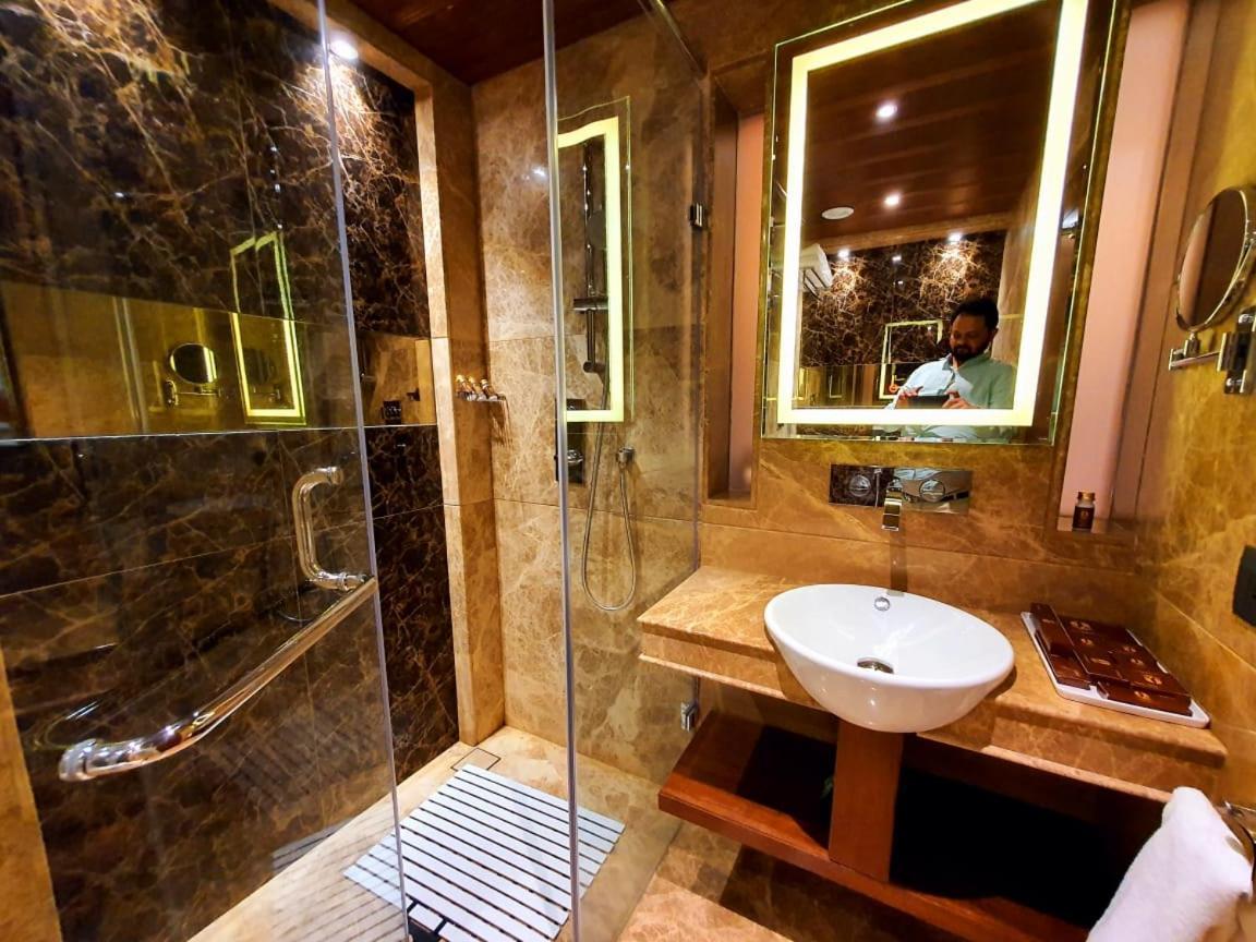 Hotel Mbc Citadel Nashik Dış mekan fotoğraf