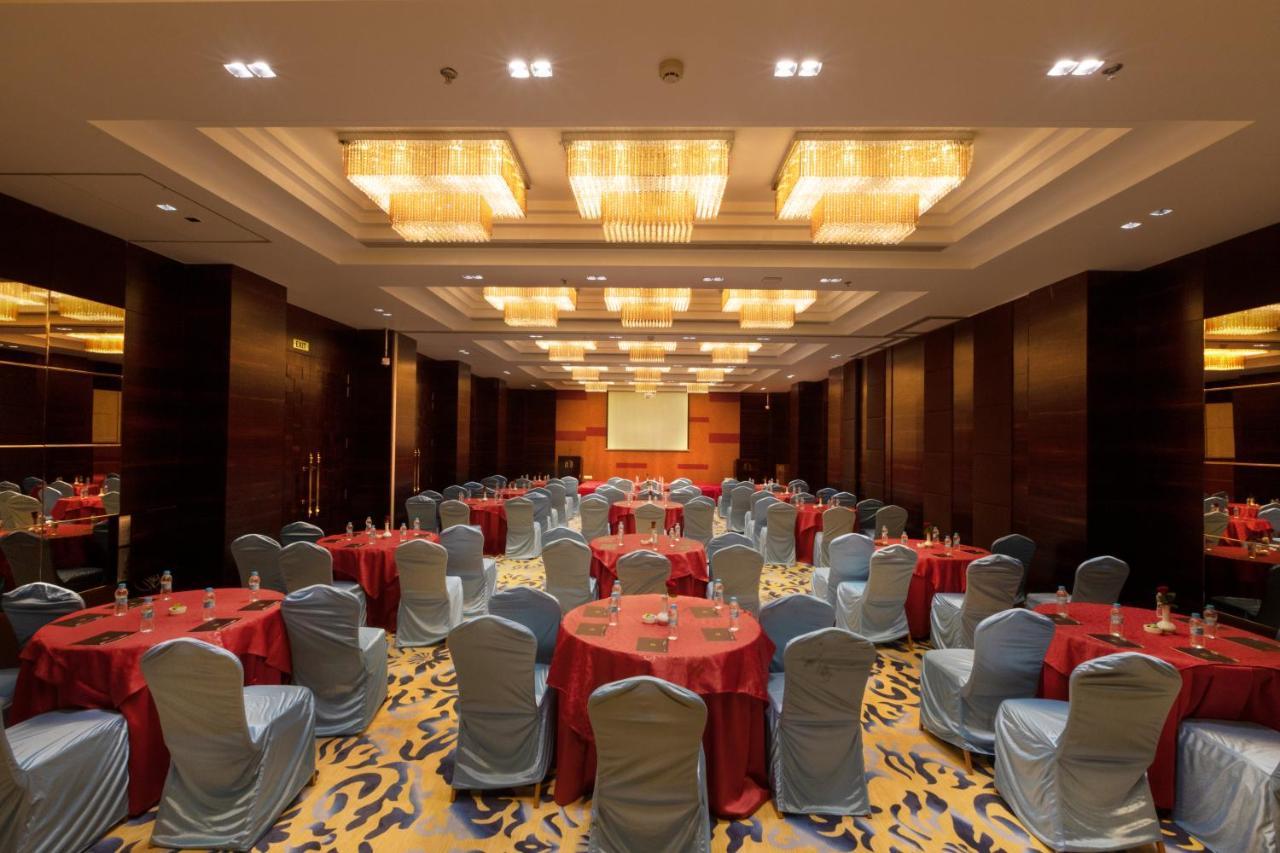 Hotel Mbc Citadel Nashik Dış mekan fotoğraf